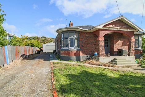 Photo of property in 32 Ocean Beach Road, Bluff, 9814