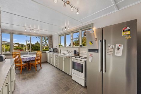 Photo of property in 10 Thesis Street, Halfway Bush, Dunedin, 9010