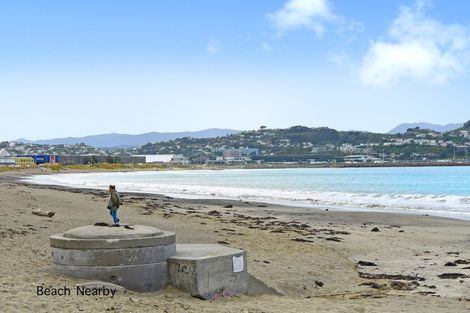 Photo of property in 8/218 Onepu Road, Lyall Bay, Wellington, 6022