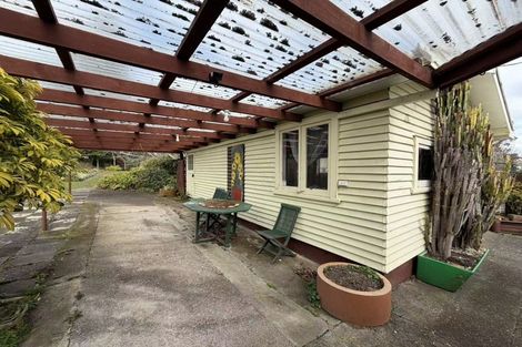 Photo of property in 25 Margan Avenue, New Lynn, Auckland, 0600