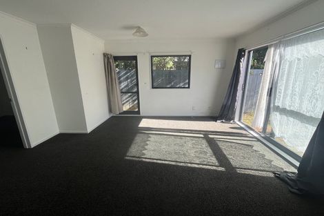Photo of property in 9 Adel Place, Weymouth, Auckland, 2103