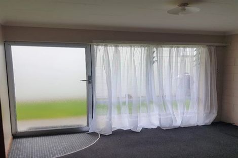 Photo of property in 528-530 Devon Street East, Fitzroy, New Plymouth, 4312