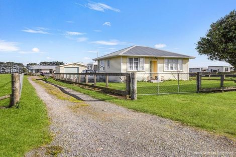 Photo of property in 452 Ohangai Road, Hawera, 4672