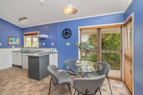 Photo of property in 1/7 The Rosebowl, Sunnyhills, Auckland, 2010