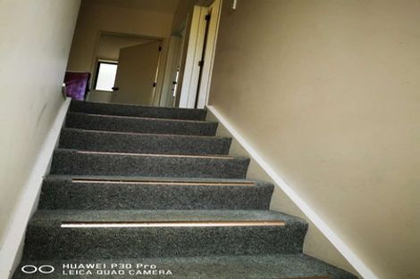 Photo of property in 1/66 Pupuke Road, Hillcrest, Auckland, 0627