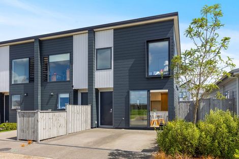 Photo of property in 26 Rauriki Lane, Rosehill, Papakura, 2113