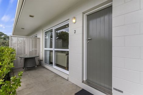 Photo of property in 30 Chartwell Avenue, Glenfield, Auckland, 0629