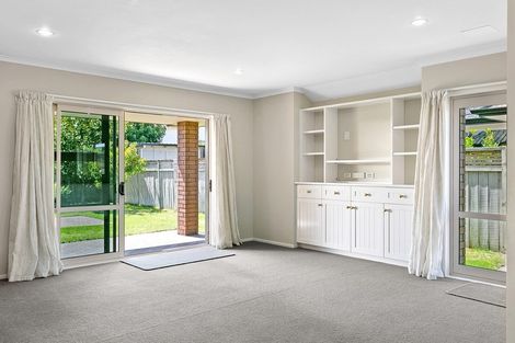 Photo of property in 14 Ernest Kemp Rise, Wharewaka, Taupo, 3330