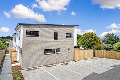 Photo of property in 9/16 Russell Road, Manurewa, Auckland, 2102