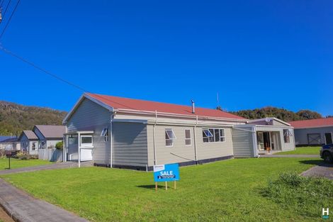 Photo of property in 37 Inverness Street, Dunollie, Runanga, 7803