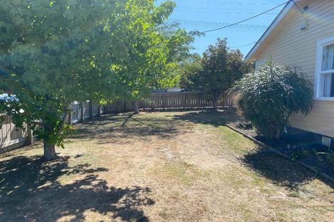 Photo of property in 18 Church Street, Waipawa, 4210