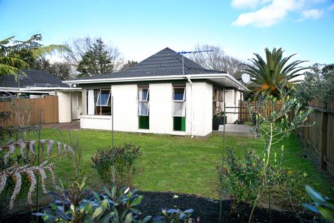 Photo of property in 2/1 Glengowan Place, Conifer Grove, Takanini, 2112