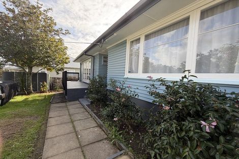 Photo of property in 19 Rame Road, Greenhithe, Auckland, 0632