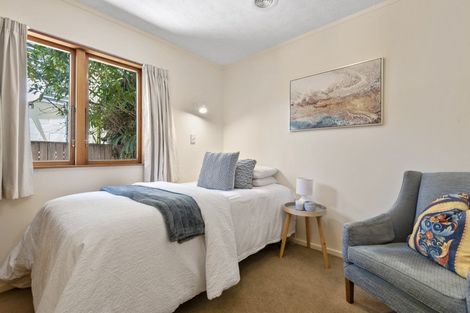 Photo of property in 1 Kate Way, Karori, Wellington, 6012