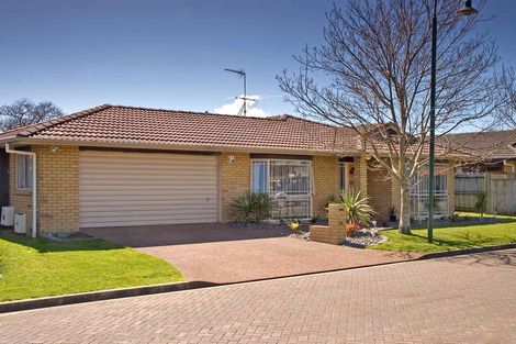 Photo of property in 6 Saidia Place, Huntington Park, Auckland, 2013