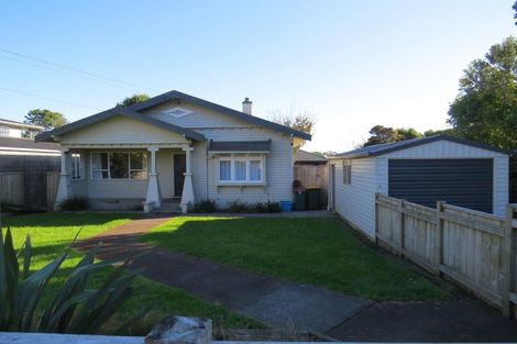 Photo of property in 264 Tukapa Street, Hurdon, New Plymouth, 4310