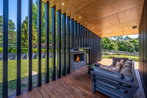 Photo of property in 27 Brownhill Road, Whitford, Manurewa, 2576