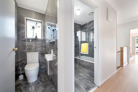Photo of property in 7b Alaunia Place, Lynfield, Auckland, 1042
