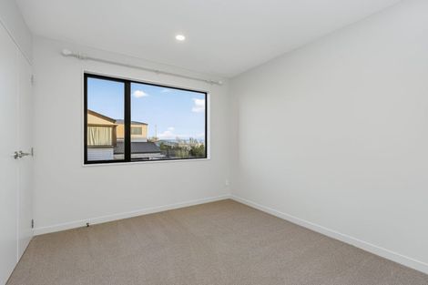 Photo of property in 6 Alexander French Close, Silverdale, 0932