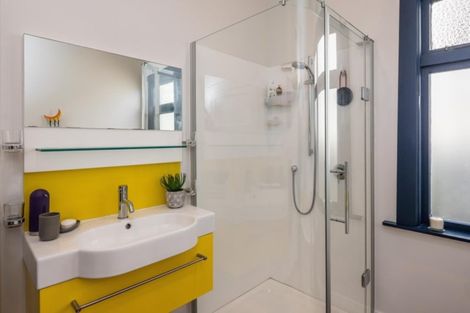 Photo of property in 73 Duncan Terrace, Kilbirnie, Wellington, 6022