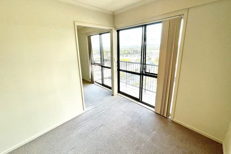 Photo of property in The Rennaissance, 5j/18 Ronwood Avenue, Manukau, Auckland, 2104