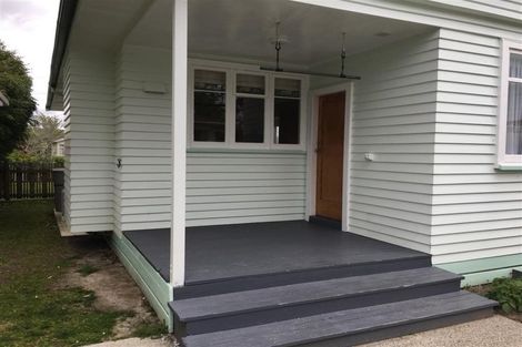 Photo of property in 38 Kirk Street, Otaki, 5512