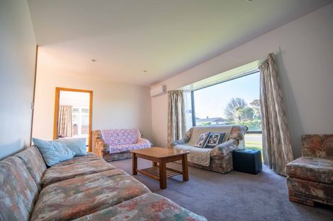Photo of property in 121 Effingham Street, North New Brighton, Christchurch, 8083