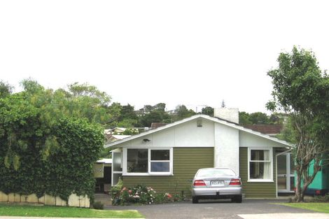 Photo of property in 106 Moore Street, Hillcrest, Auckland, 0627