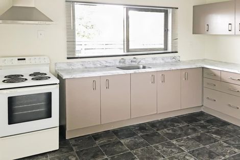 Photo of property in 7 Peter Hall Drive, Kelvin Grove, Palmerston North, 4414