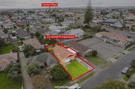 Photo of property in 2/5 Norfolk Place, Papatoetoe, Auckland, 2025