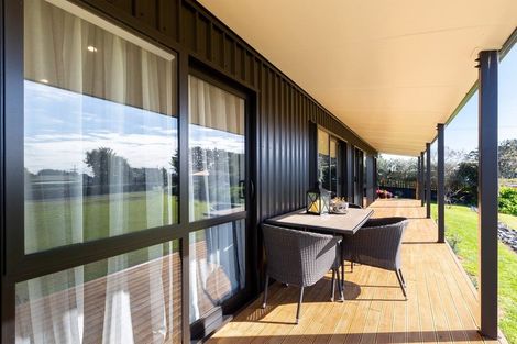 Photo of property in 2630 Awhitu Road, Awhitu, Waiuku, 2684