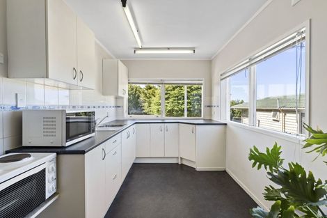 Photo of property in 28 Galaxy Drive, Mairangi Bay, Auckland, 0630