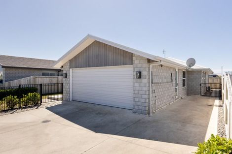 Photo of property in 19 Saddlers Way, Papamoa, 3118