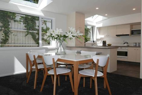 Photo of property in 2/116 Hackthorne Road, Cashmere, Christchurch, 8022