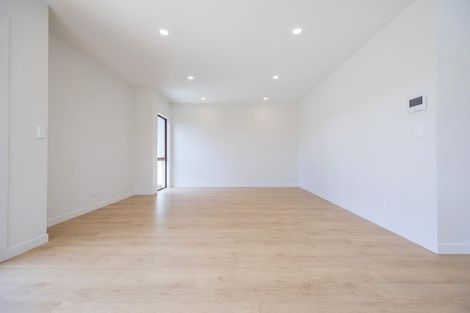 Photo of property in 55 Maungakaraka Road, Karaka, 2580