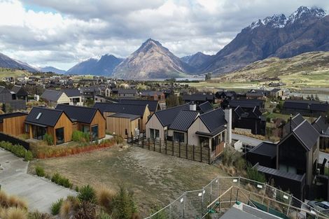 Photo of property in 5 Falconer Rise, Jacks Point, Queenstown, 9371