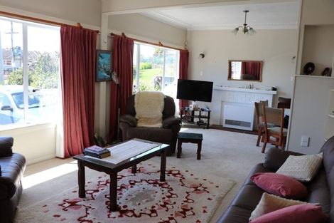 Photo of property in 5 Holden Avenue, Forest Lake, Hamilton, 3200