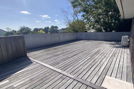 Photo of property in 7 Widmore Drive, Massey, Auckland, 0614