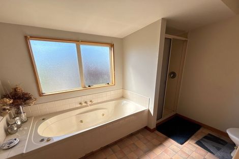 Photo of property in 1/64 Peer Street, Upper Riccarton, Christchurch, 8041