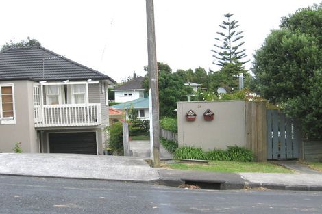 Photo of property in 2/34 Selwyn Crescent, Forrest Hill, Auckland, 0620
