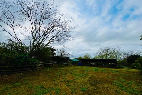 Photo of property in 233 Waihoehoe Road, Drury, 2577