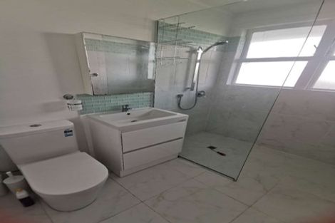 Photo of property in 1a Saulbrey Grove, Woburn, Lower Hutt, 5010