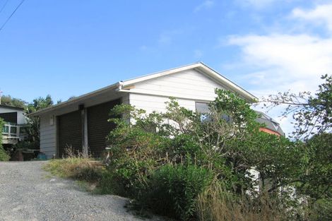 Photo of property in 5 Malvern Road, Ngauranga, Wellington, 6035