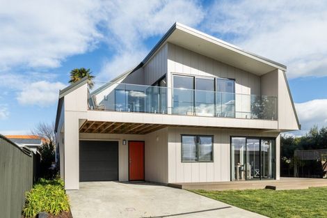 Photo of property in 32a Lucknow Road, Havelock North, 4130