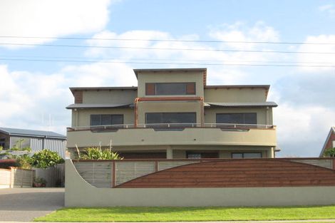 Photo of property in 374 Papamoa Beach Road, Papamoa Beach, Papamoa, 3118
