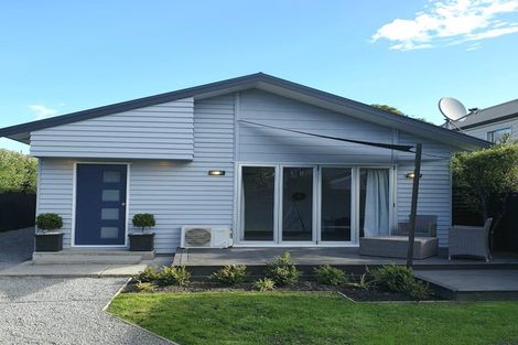 Photo of property in 15 Hargest Crescent, Sydenham, Christchurch, 8023