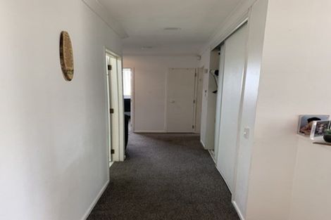 Photo of property in 37 Fernbrook Close, Burswood, Auckland, 2013