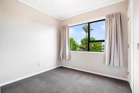 Photo of property in 14 Clearview Heights, Ranui, Auckland, 0612