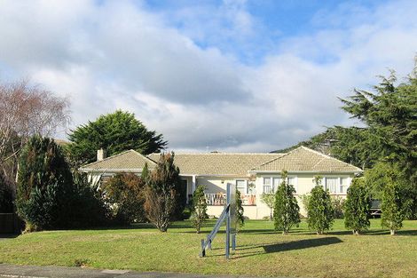 Photo of property in 70 Aorangi Road, Paraparaumu, 5032