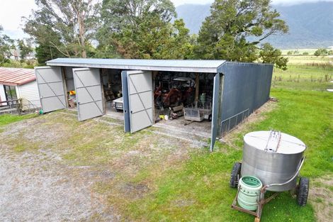 Photo of property in 3 Whataroa Highway, Whataroa, 7886